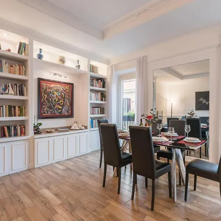 The Best Rent - Elegant Three-bedroom A Few Steps From Fontana Di Trevi Rzym