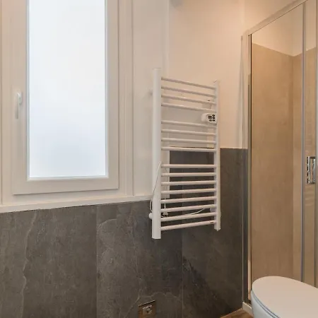 The Best Rent - Elegant Three-bedroom A Few Steps From Fontana Di Trevi Rzym