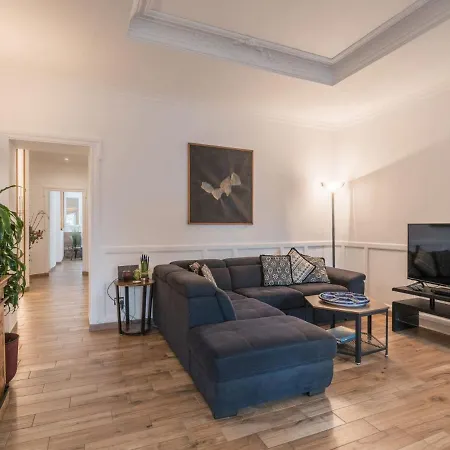 The Best Rent - Elegant Three-bedroom A Few Steps From Fontana Di Trevi Rzym